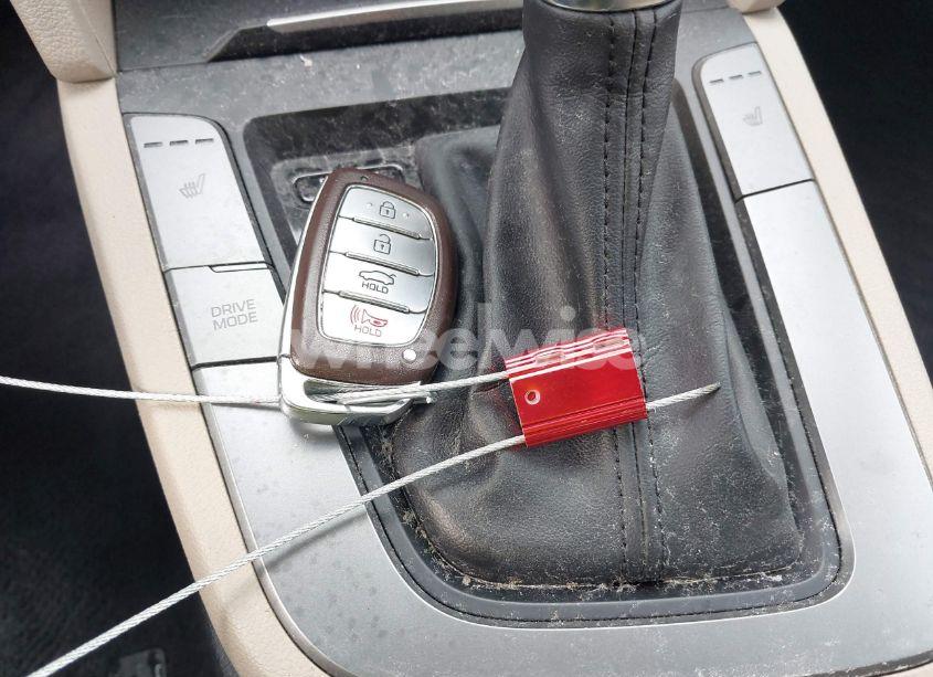 Photo 11 of 2018 Hyundai Elantra VALUE EDITION (VIN 5NPD84LFXJH389056)