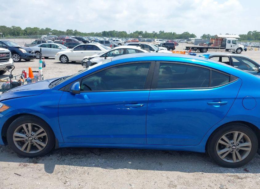 Photo 14 of 2018 Hyundai Elantra SEL (VIN 5NPD84LFXJH389204)