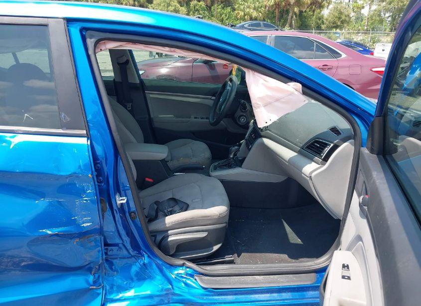 Photo 5 of 2018 Hyundai Elantra SEL (VIN 5NPD84LFXJH389204)