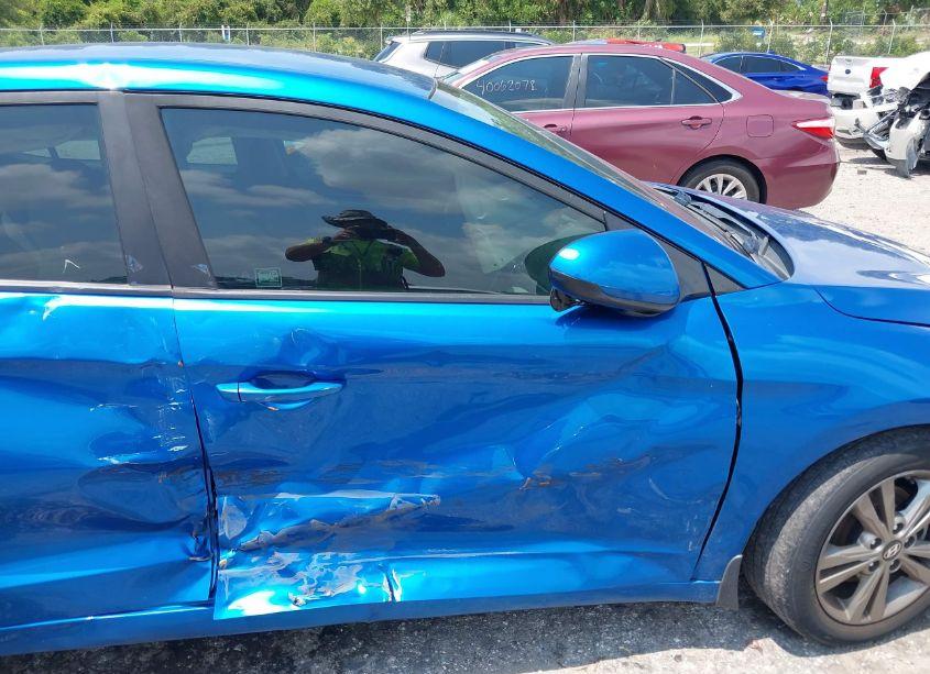 Photo 6 of 2018 Hyundai Elantra SEL (VIN 5NPD84LFXJH389204)