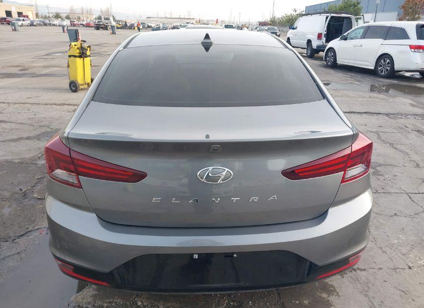 Photo 15 of 2019 Hyundai Elantra SEL (VIN 5NPD84LFXKH425541)