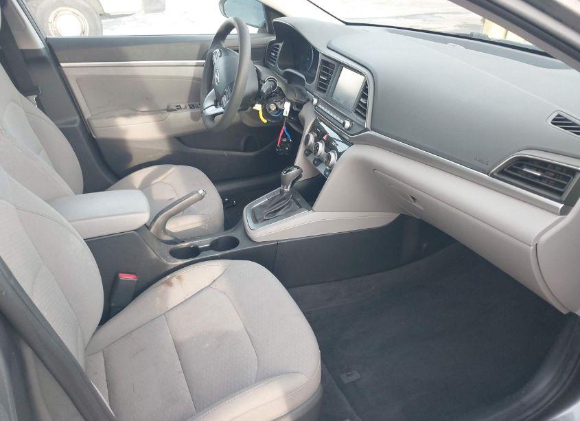 Photo 5 of 2019 Hyundai Elantra SEL (VIN 5NPD84LFXKH425541)