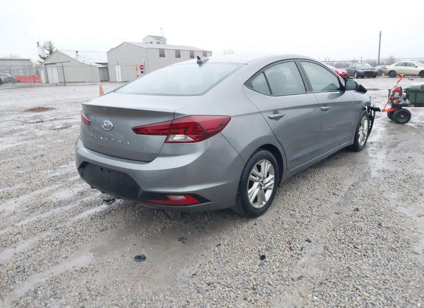 Photo 4 of 2019 Hyundai Elantra SEL (VIN 5NPD84LFXKH426866)