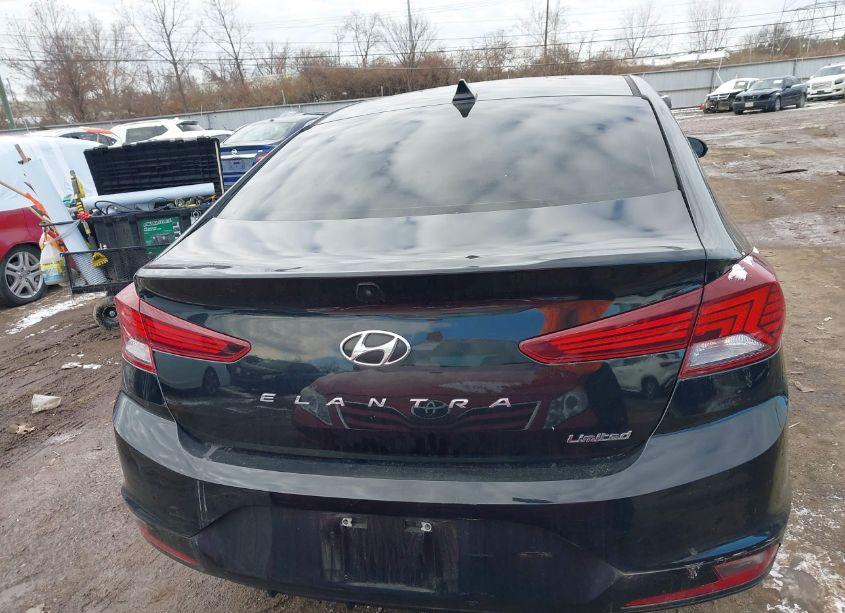 Photo 16 of 2019 Hyundai Elantra LIMITED (VIN 5NPD84LFXKH430531)