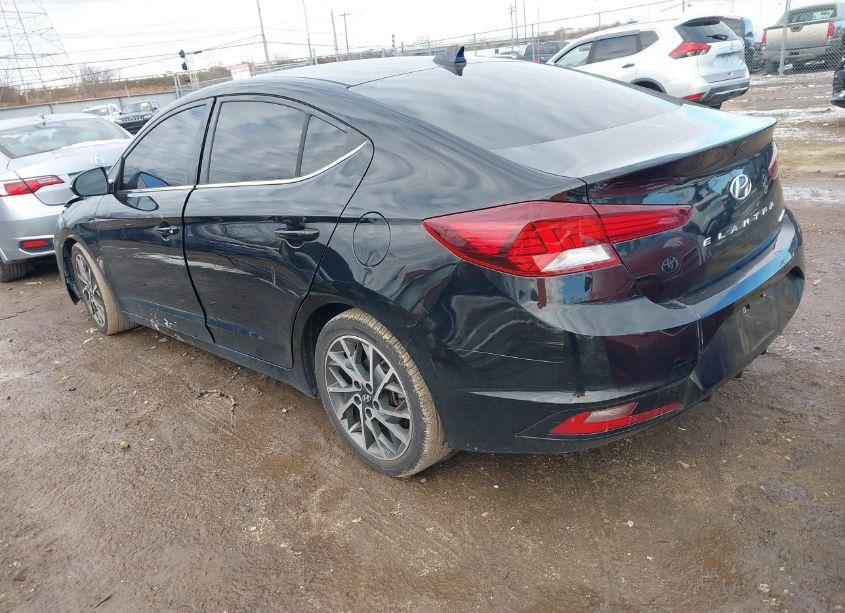 Photo 3 of 2019 Hyundai Elantra LIMITED (VIN 5NPD84LFXKH430531)