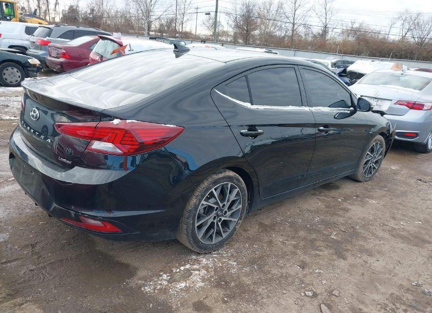 Photo 4 of 2019 Hyundai Elantra LIMITED (VIN 5NPD84LFXKH430531)