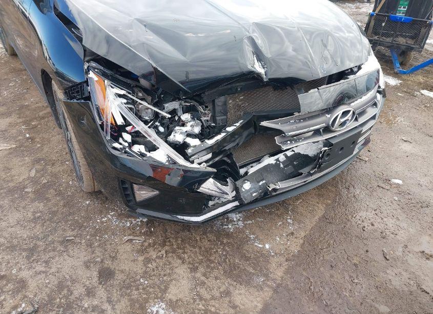 Photo 6 of 2019 Hyundai Elantra LIMITED (VIN 5NPD84LFXKH430531)