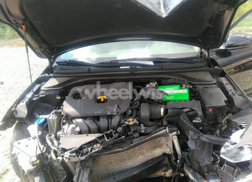 Photo 10 of 2019 Hyundai Elantra SEL (VIN 5NPD84LFXKH455140)