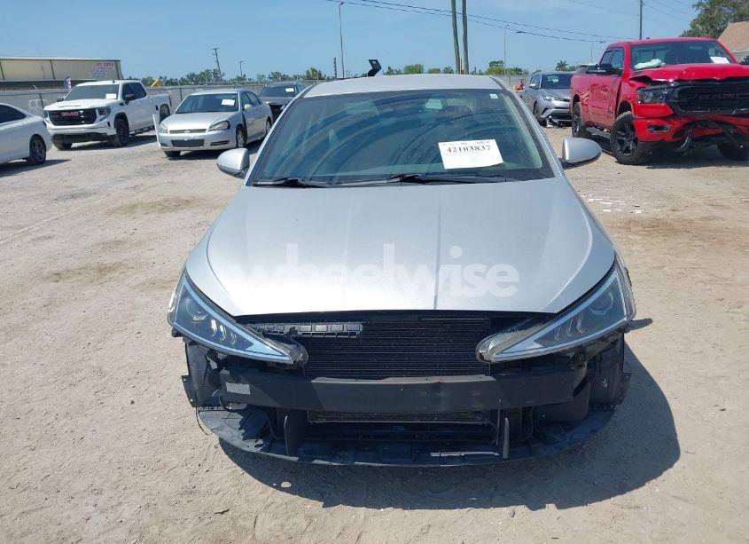 Photo 12 of 2019 Hyundai Elantra SEL (VIN 5NPD84LFXKH466932)