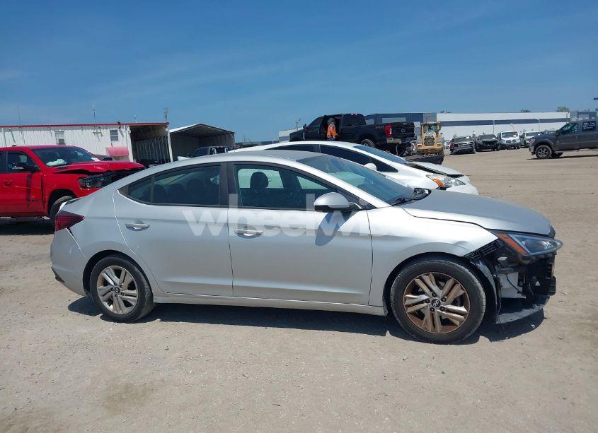 Photo 13 of 2019 Hyundai Elantra SEL (VIN 5NPD84LFXKH466932)