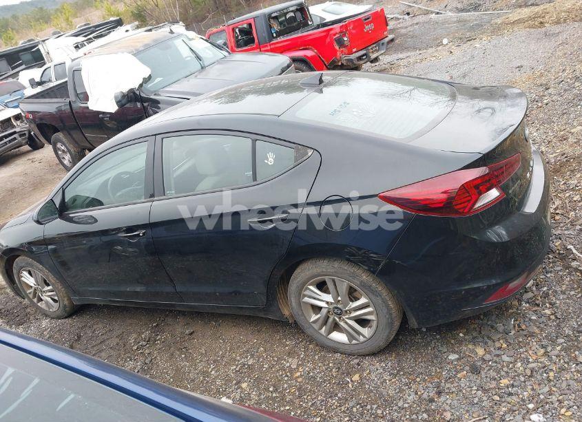 Photo 14 of 2019 Hyundai Elantra SEL (VIN 5NPD84LFXKH467868)