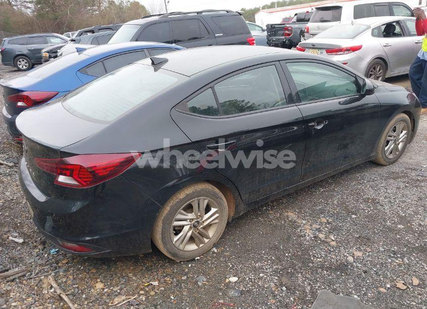Photo 4 of 2019 Hyundai Elantra SEL (VIN 5NPD84LFXKH467868)