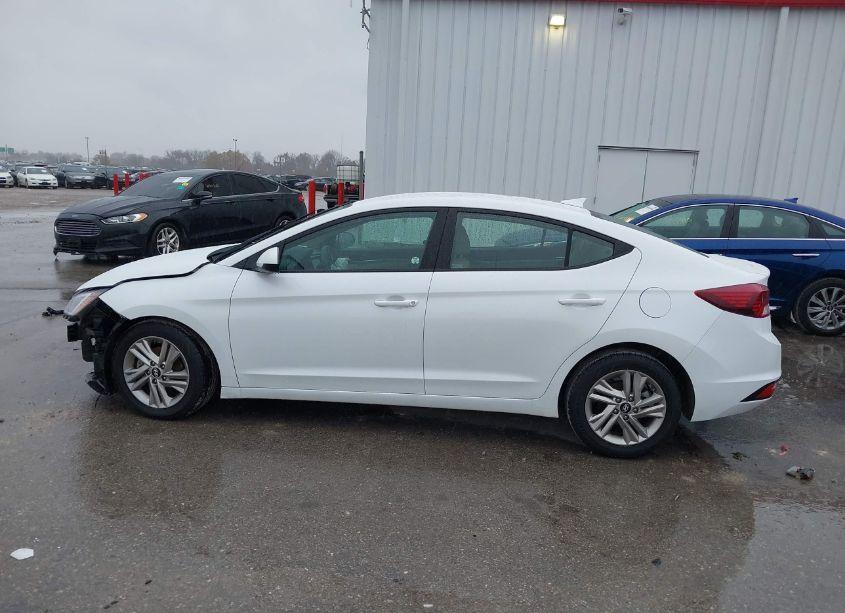 Photo 14 of 2019 Hyundai Elantra SEL (VIN 5NPD84LFXKH468826)