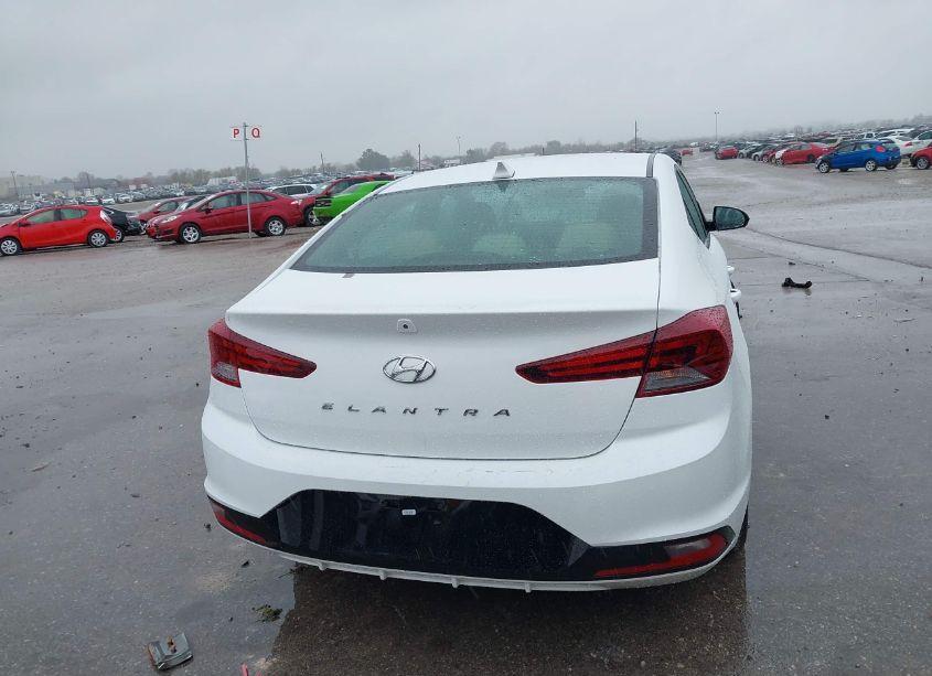 Photo 16 of 2019 Hyundai Elantra SEL (VIN 5NPD84LFXKH468826)