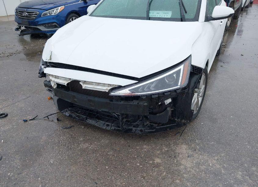 Photo 18 of 2019 Hyundai Elantra SEL (VIN 5NPD84LFXKH468826)