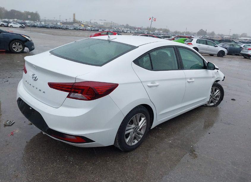 Photo 4 of 2019 Hyundai Elantra SEL (VIN 5NPD84LFXKH468826)