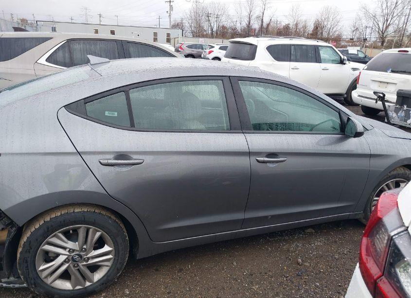 Photo 14 of 2019 Hyundai Elantra SEL (VIN 5NPD84LFXKH479471)
