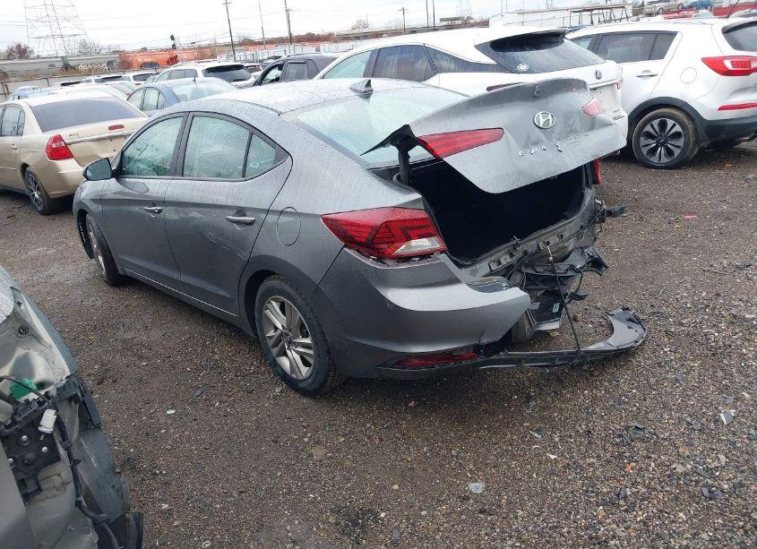 Photo 3 of 2019 Hyundai Elantra SEL (VIN 5NPD84LFXKH479471)