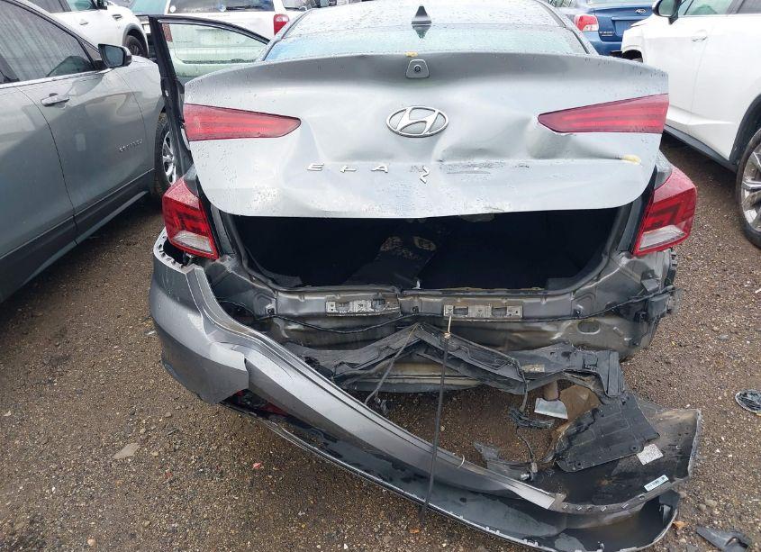 Photo 6 of 2019 Hyundai Elantra SEL (VIN 5NPD84LFXKH479471)