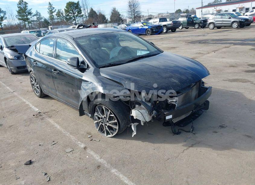 2020 Hyundai Elantra LIMITED (VIN 5NPD84LFXLH524202) main photo