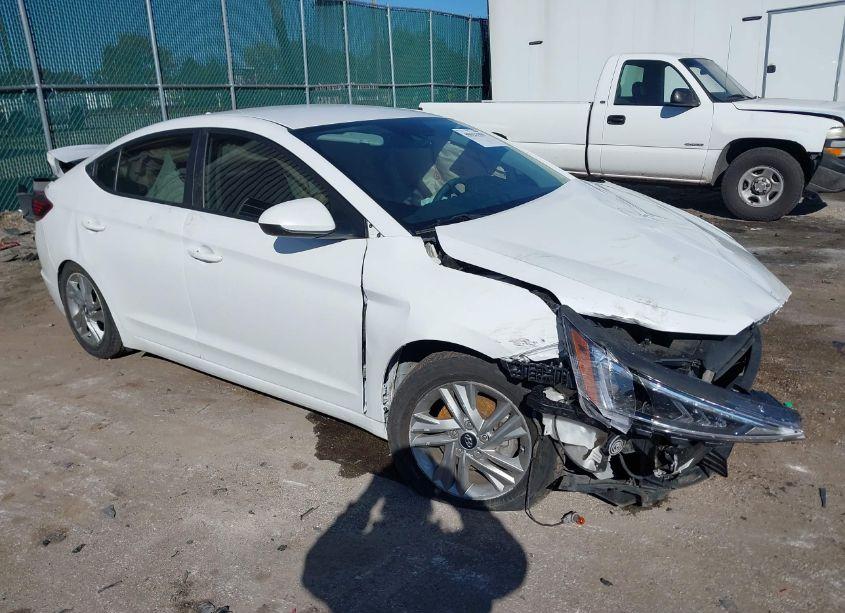 2020 Hyundai Elantra SEL (VIN 5NPD84LFXLH528654) main photo