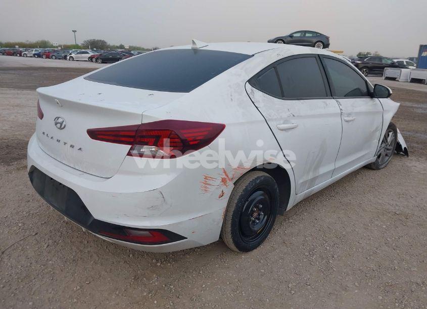 Photo 4 of 2020 Hyundai Elantra SEL (VIN 5NPD84LFXLH557474)
