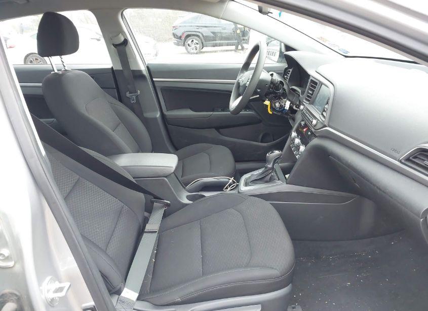 Photo 5 of 2020 Hyundai Elantra SEL (VIN 5NPD84LFXLH563503)