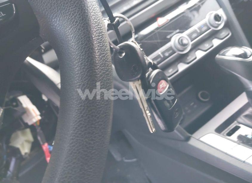 Photo 11 of 2020 Hyundai Elantra SEL (VIN 5NPD84LFXLH567082)