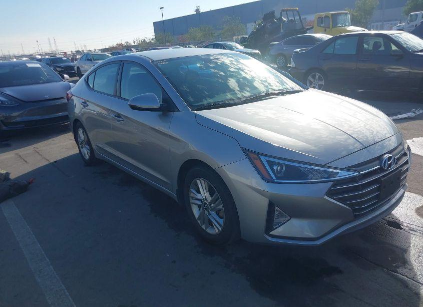 2020 Hyundai Elantra SEL (VIN 5NPD84LFXLH568491) main photo