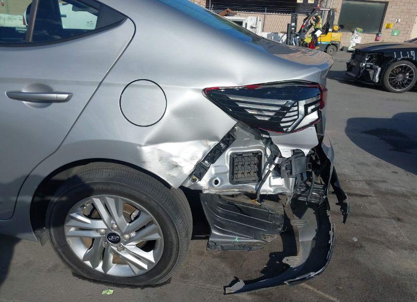 Photo 6 of 2020 Hyundai Elantra SEL (VIN 5NPD84LFXLH568491)