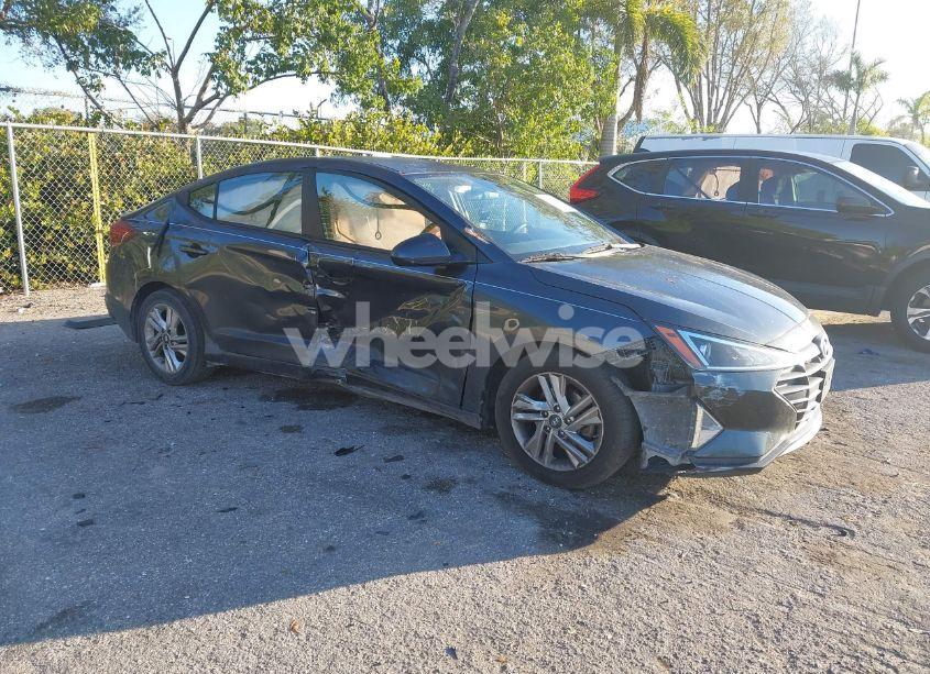 2020 Hyundai Elantra (VIN 5NPD84LFXLH576669) main photo