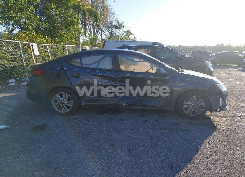 Photo 14 of 2020 Hyundai Elantra (VIN 5NPD84LFXLH576669)
