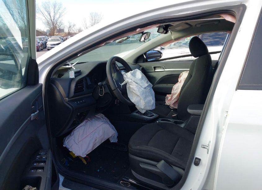 Photo 5 of 2020 Hyundai Elantra SEL (VIN 5NPD84LFXLH579619)