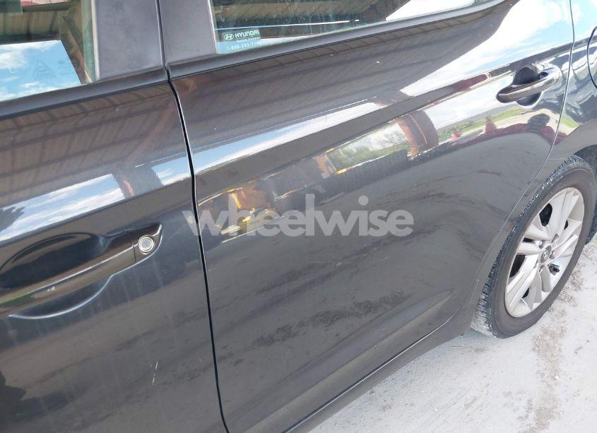 Photo 14 of 2020 Hyundai Elantra SEL (VIN 5NPD84LFXLH598350)