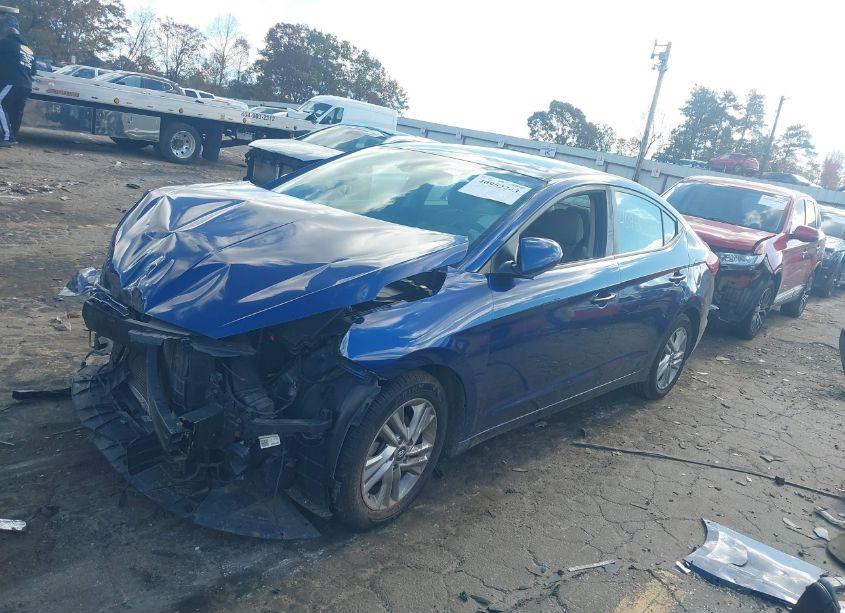 Photo 2 of 2020 Hyundai Elantra SEL (VIN 5NPD84LFXLH632805)