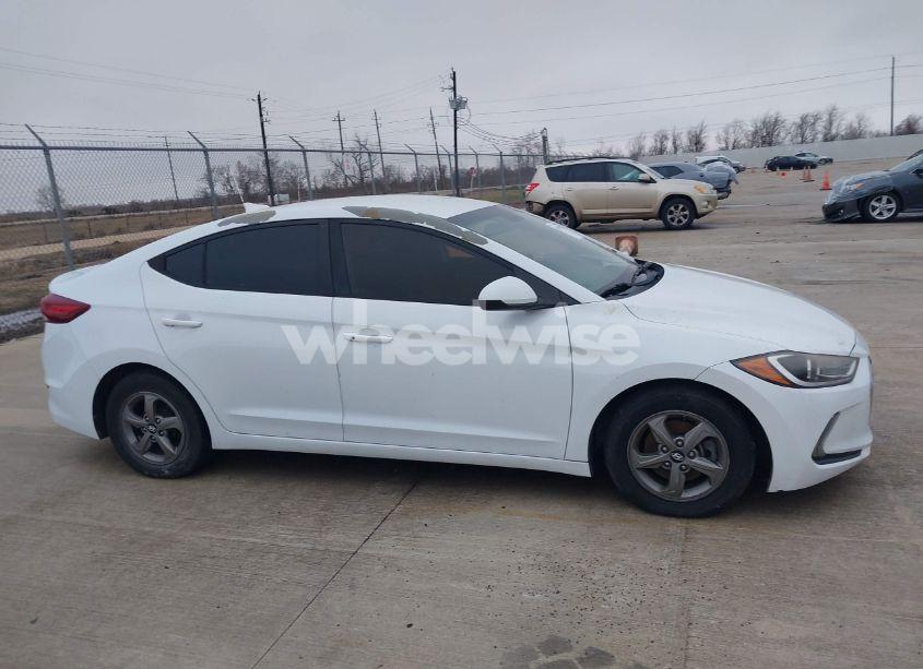 Photo 13 of 2017 Hyundai Elantra ECO (VIN 5NPD94LAXHH092994)