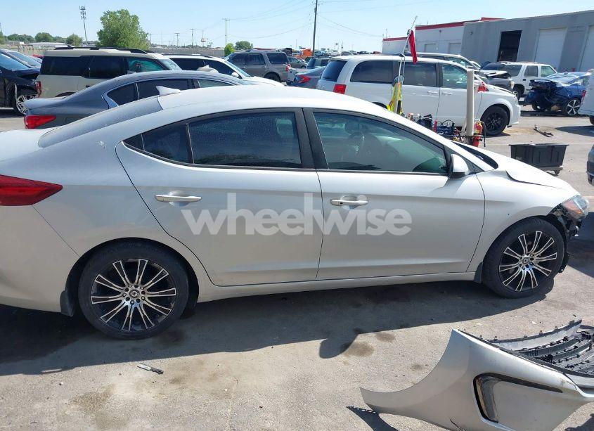 Photo 14 of 2018 Hyundai Elantra ECO (VIN 5NPD94LAXJH308963)