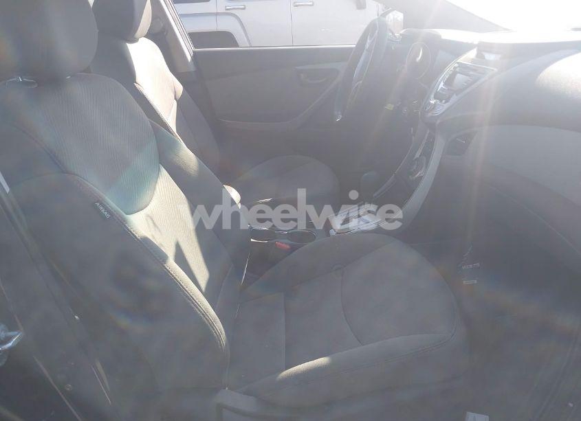 Photo 5 of 2011 Hyundai Elantra GLS (VIN 5NPDH4AE0BH010125)