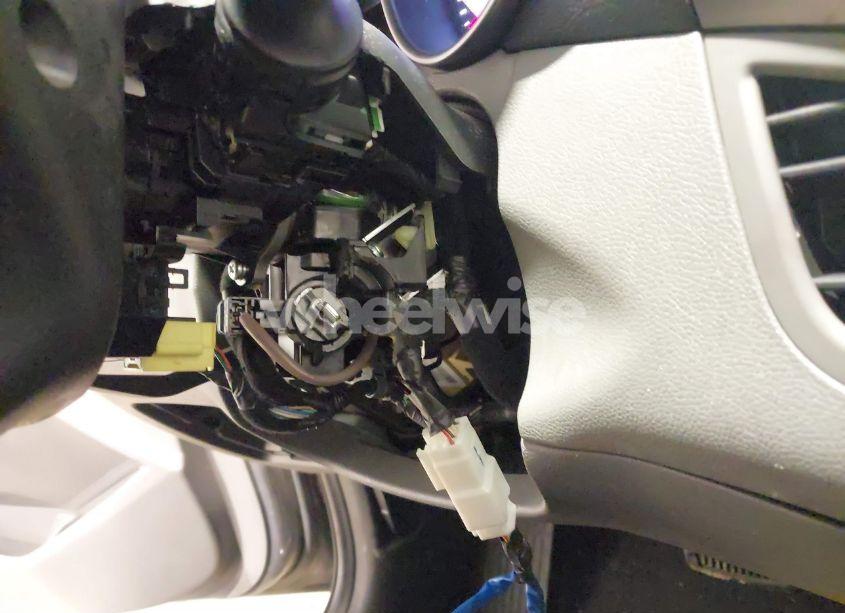 Photo 11 of 2011 Hyundai Elantra GLS (VIN 5NPDH4AE0BH056988)