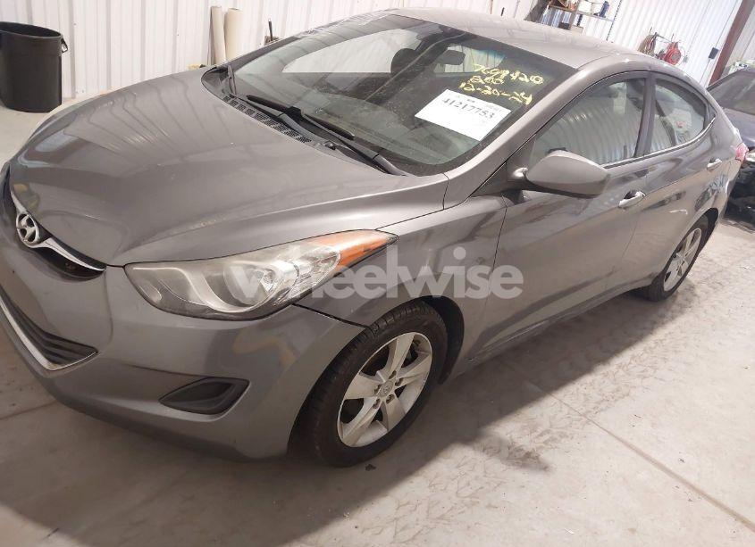 Photo 2 of 2011 Hyundai Elantra GLS (VIN 5NPDH4AE0BH056988)