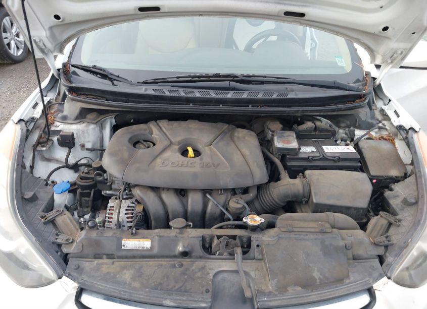 Photo 10 of 2012 Hyundai Elantra GLS (VIN 5NPDH4AE0CH111697)