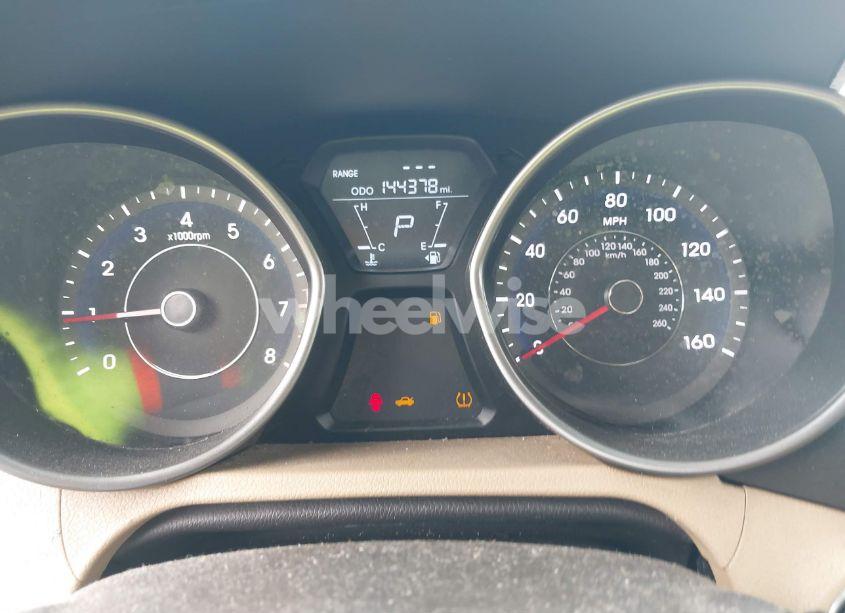 Photo 7 of 2012 Hyundai Elantra LIMITED (VIN 5NPDH4AE0CH118732)