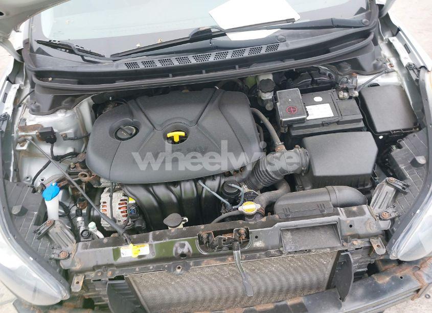 Photo 10 of 2013 Hyundai Elantra GLS (VIN 5NPDH4AE0DH154969)