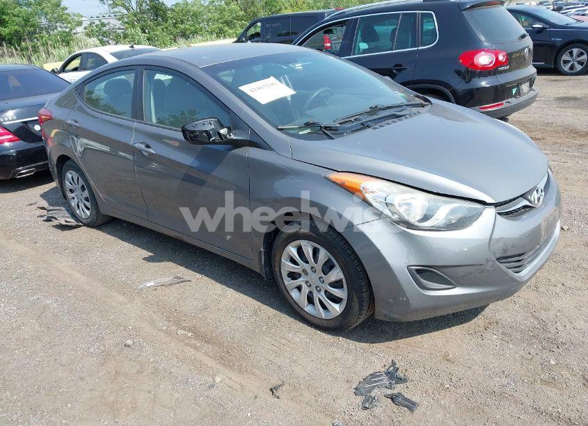 2013 Hyundai Elantra GLS (VIN 5NPDH4AE0DH157595) main photo