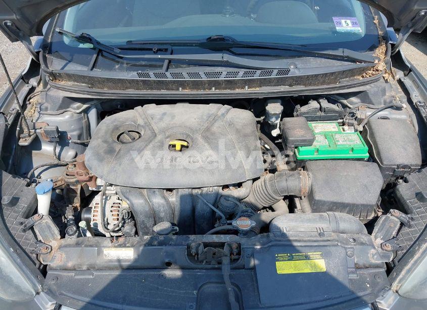 Photo 10 of 2013 Hyundai Elantra GLS (VIN 5NPDH4AE0DH157595)