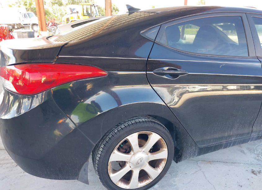 Photo 15 of 2013 Hyundai Elantra LIMITED (VIN 5NPDH4AE0DH160481)