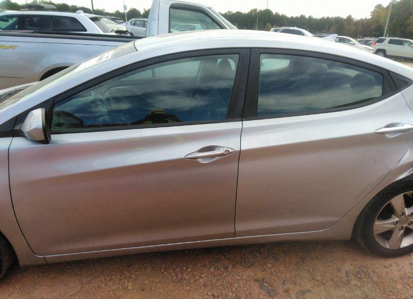 Photo 14 of 2013 Hyundai Elantra GLS (VIN 5NPDH4AE0DH166099)