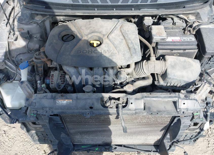 Photo 10 of 2013 Hyundai Elantra LIMITED (VIN 5NPDH4AE0DH182710)