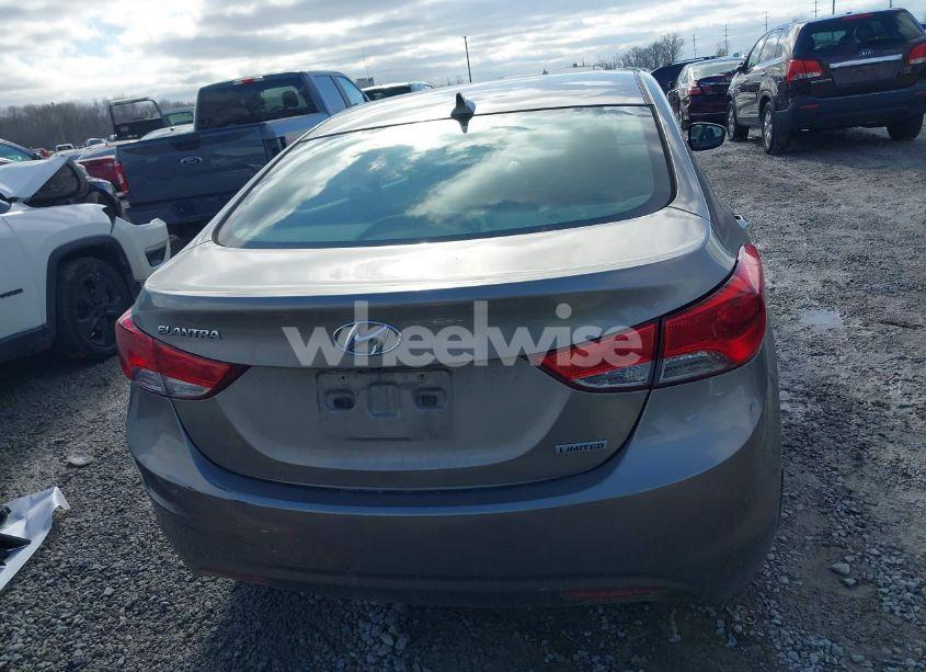 Photo 17 of 2013 Hyundai Elantra LIMITED (VIN 5NPDH4AE0DH182710)