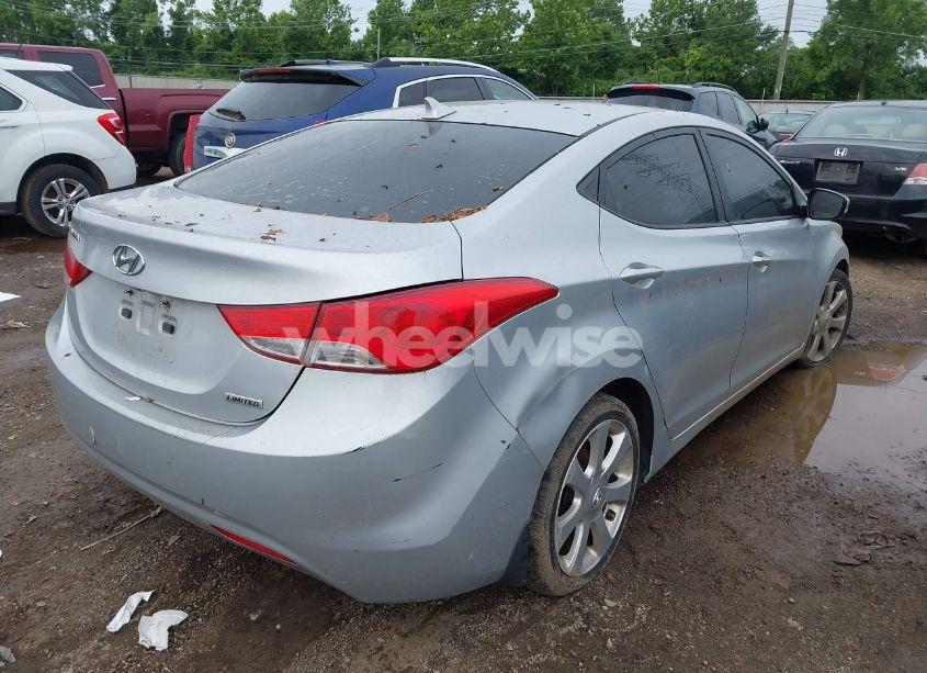Photo 4 of 2013 Hyundai Elantra LIMITED (VIN 5NPDH4AE0DH184344)